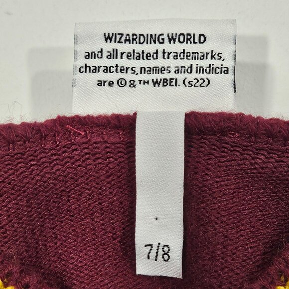 Harry Potter Gryffindor Sweater 7/8 & Madmia Socks Collab Set NWT/NWOT - Picture 11 of 12